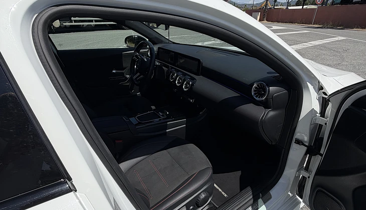 location-MERCEDES-BENZ-Les Arcs-roadstr