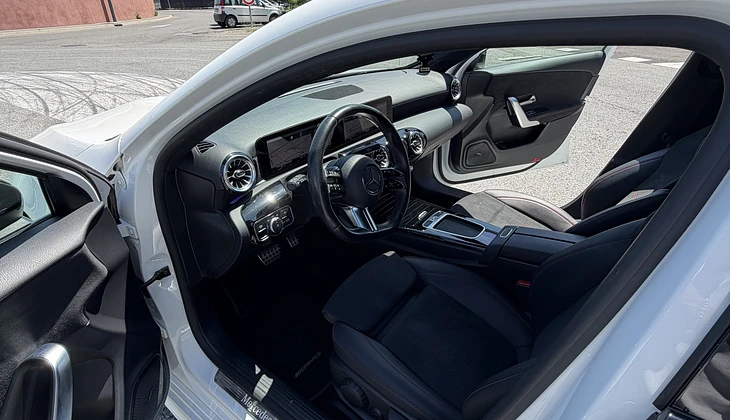location-MERCEDES-BENZ-Les Arcs-roadstr