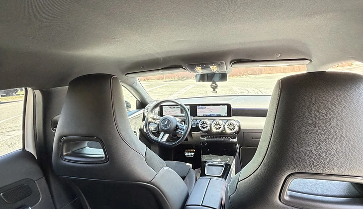 location-MERCEDES-BENZ-Les Arcs-roadstr