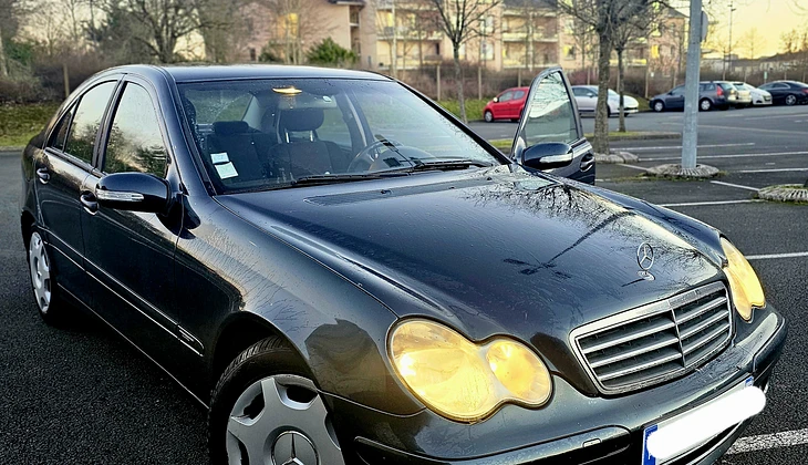 location-MERCEDES-BENZ-Coulaines-roadstr
