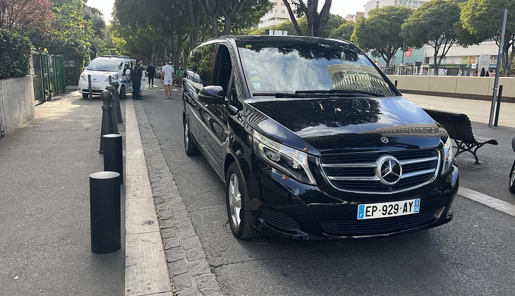 location-MERCEDES-BENZ-Marseille-roadstr