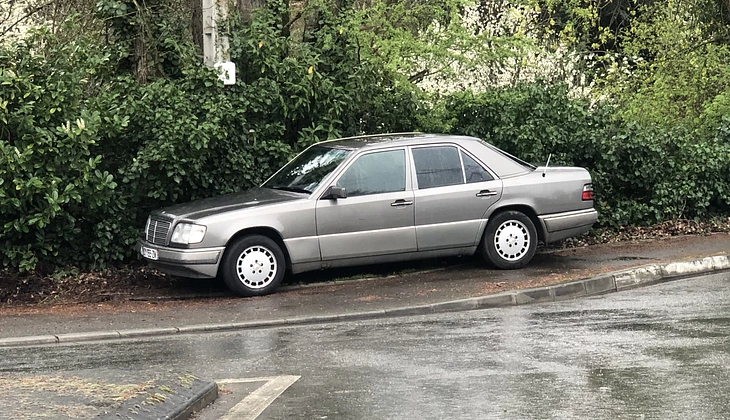 location-MERCEDES-BENZ-L'Union-roadstr