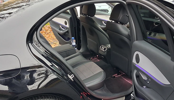 location-MERCEDES-BENZ-Bobigny-roadstr
