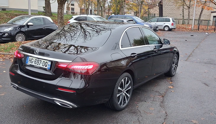 location-MERCEDES-BENZ-Bobigny-roadstr