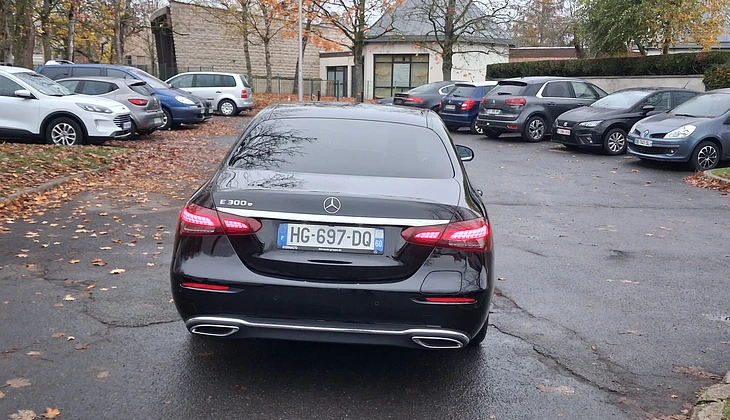 location-MERCEDES-BENZ-Bobigny-roadstr