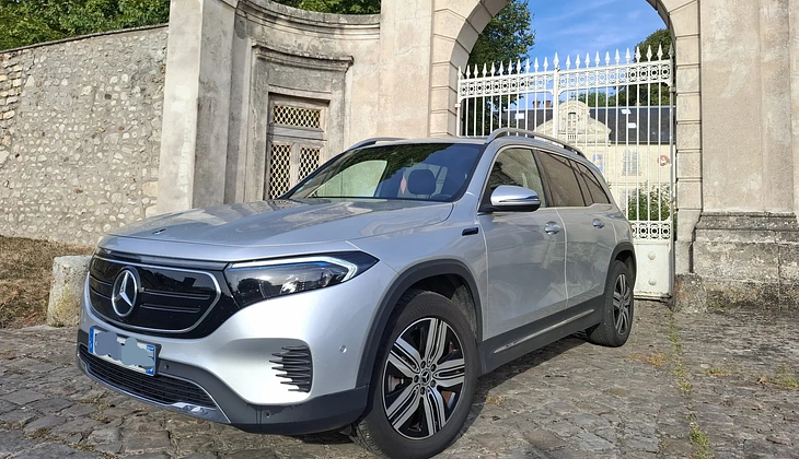 location-MERCEDES-BENZ-Montfort-l'Amaury-roadstr
