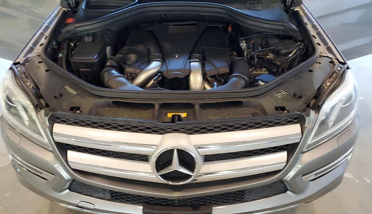 location-MERCEDES-BENZ-Paris-roadstr