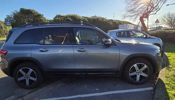 location-MERCEDES-BENZ-Anglet-roadstr