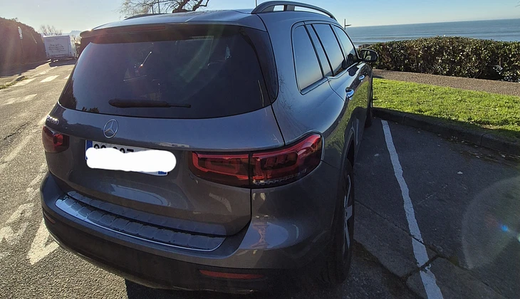 location-MERCEDES-BENZ-Anglet-roadstr