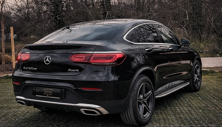 location-MERCEDES-BENZ-Paris-roadstr