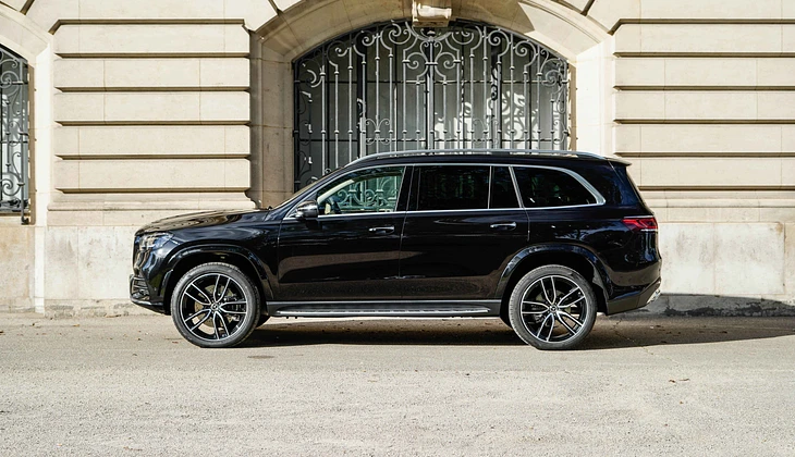 location-MERCEDES-BENZ-Paris-roadstr