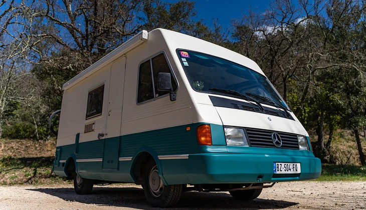 location-MERCEDES-BENZ-Montpellier-roadstr