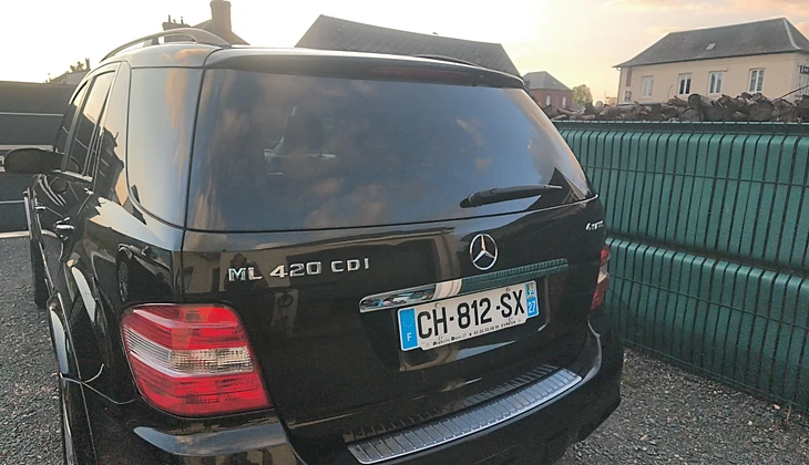 location-MERCEDES-BENZ-Rougemontiers-roadstr