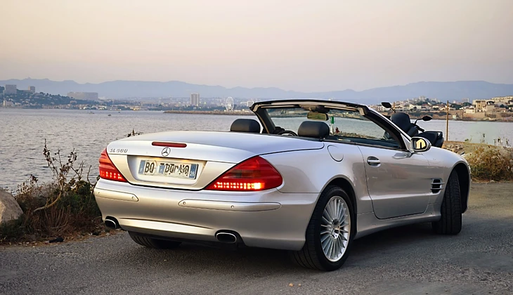 location-MERCEDES-BENZ-Marseille-roadstr