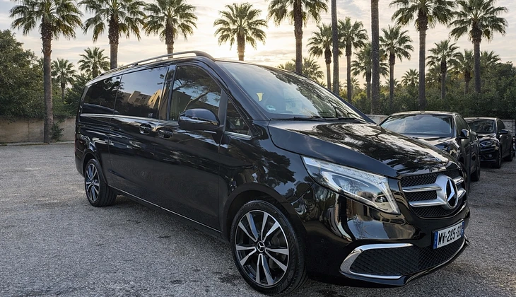 location-MERCEDES-BENZ-Nice-roadstr