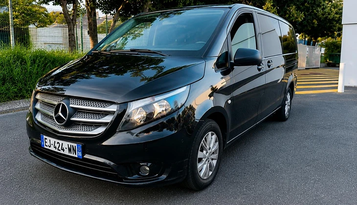 location-MERCEDES-BENZ-Nice-roadstr