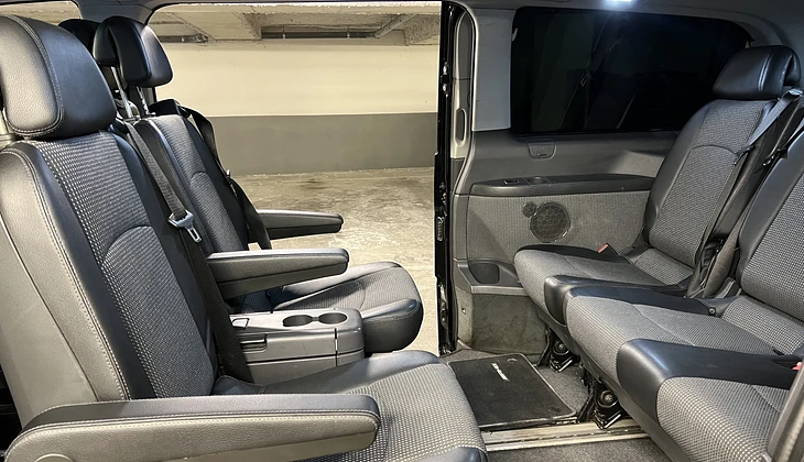 location-MERCEDES-BENZ-Livry-Gargan-roadstr