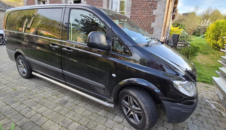 location-MERCEDES-BENZ-Grand-Couronne-roadstr