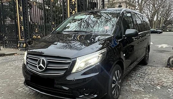 location-MERCEDES-BENZ-Paris-roadstr
