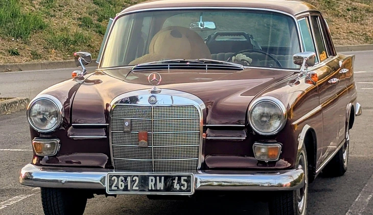 location-MERCEDES-BENZ-Paris-roadstr