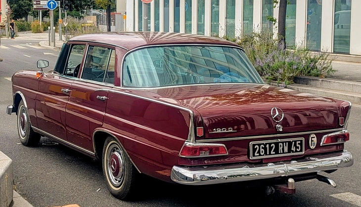 location-MERCEDES-BENZ-Paris-roadstr