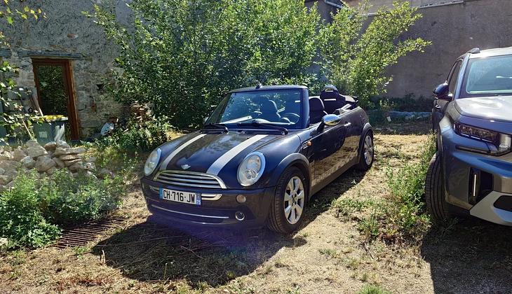 location-MINI-Paris-roadstr