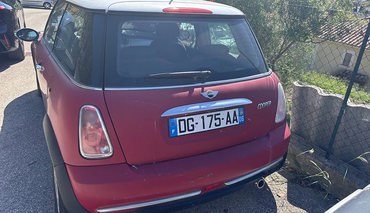 location-MINI-Cannes-roadstr