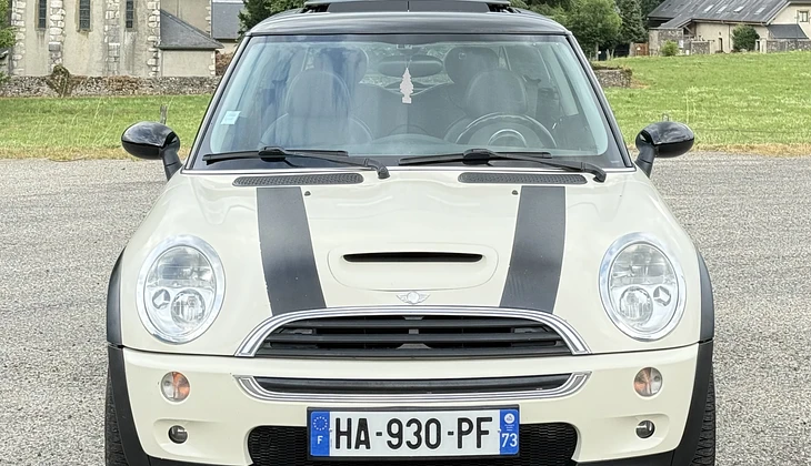 location-MINI-Paris-roadstr