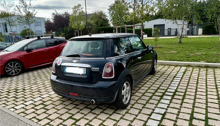location-MINI-Paris-roadstr