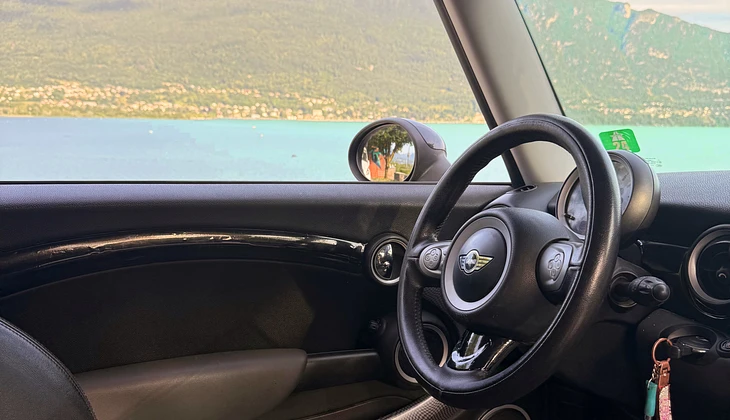 location-MINI-Le Bourget-du-Lac-roadstr