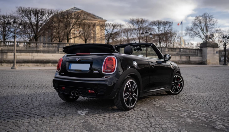 location-MINI-Paris-roadstr