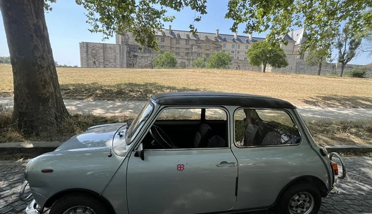 location-MINI-Paris-roadstr