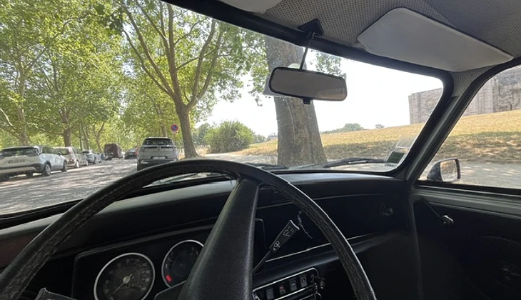 location-MINI-Paris-roadstr