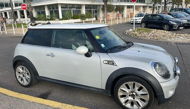 location-MINI-Toulon-roadstr