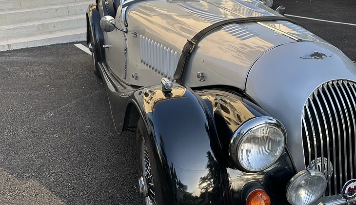 location-MORGAN-Cannes-roadstr