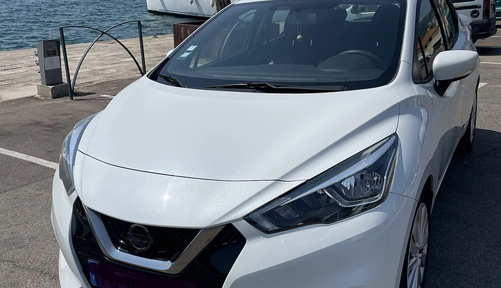 location-NISSAN-Ajaccio-roadstr