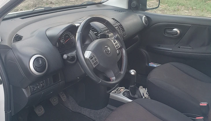 location-NISSAN-Clermont-Ferrand-roadstr
