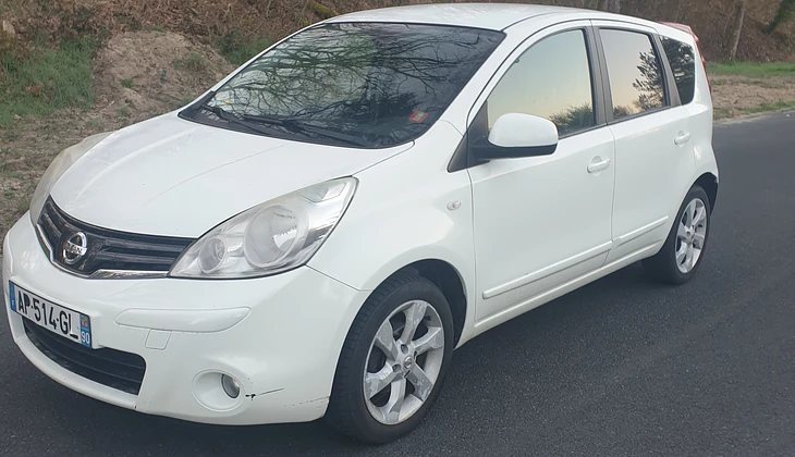 location-NISSAN-Clermont-Ferrand-roadstr