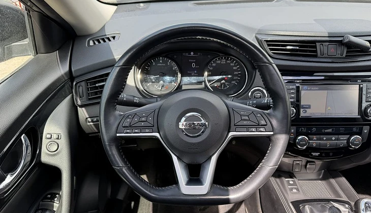 location-NISSAN-Caluire-et-Cuire-roadstr