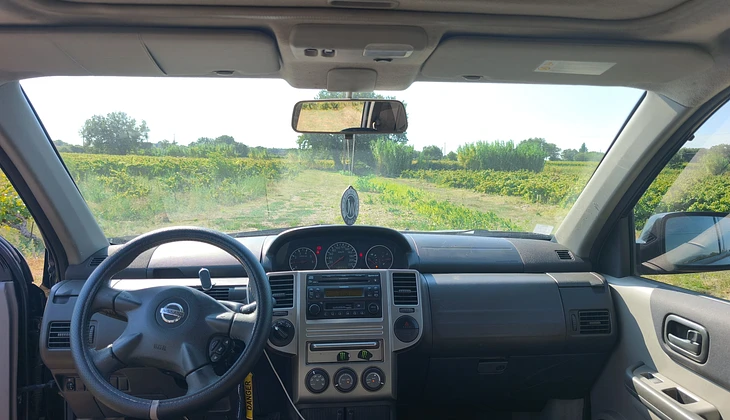 location-NISSAN-Courthézon-roadstr