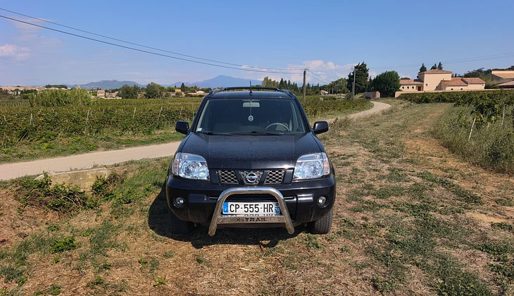 location-NISSAN-Courthézon-roadstr