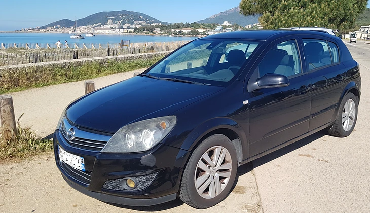 location-OPEL-Saint-Cyprien-roadstr