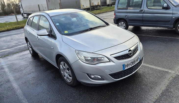 location-OPEL-Douai-roadstr