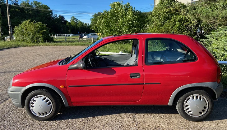 location-OPEL-Chantilly-roadstr