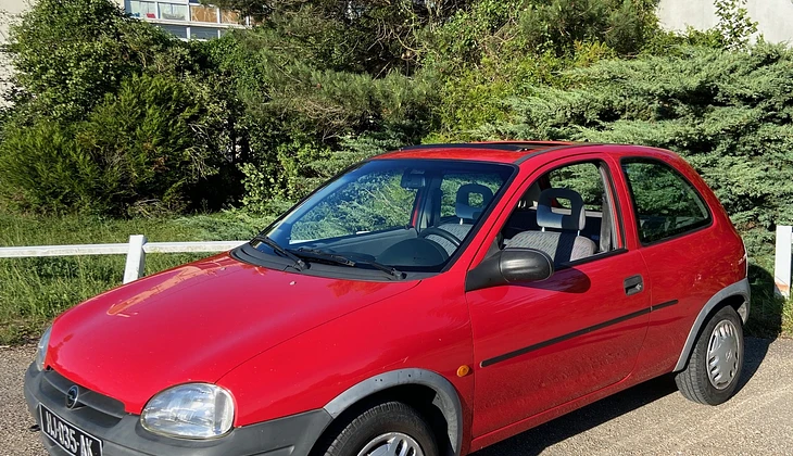 location-OPEL-Chantilly-roadstr