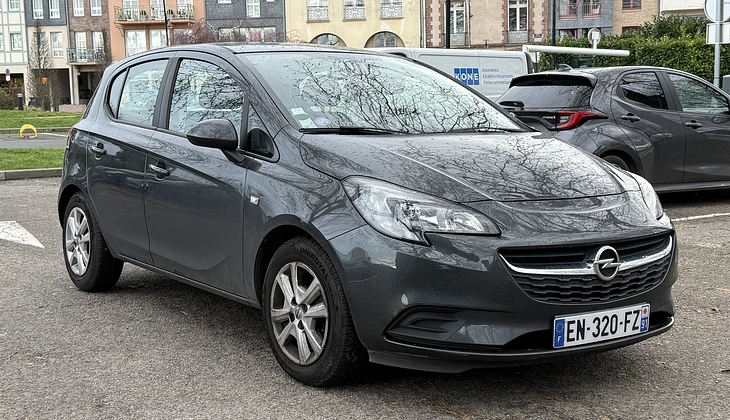 location-OPEL-Paris-roadstr