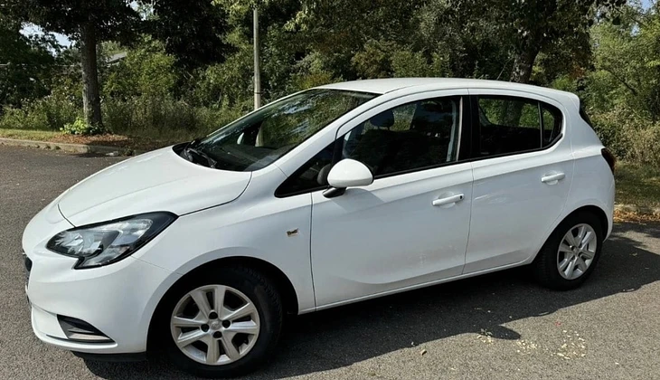 location-OPEL-Saint-Pierre-des-Corps-roadstr