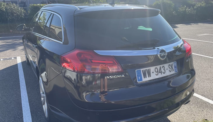 location-OPEL-Bessenay-roadstr