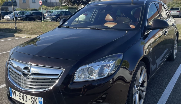 location-OPEL-Bessenay-roadstr