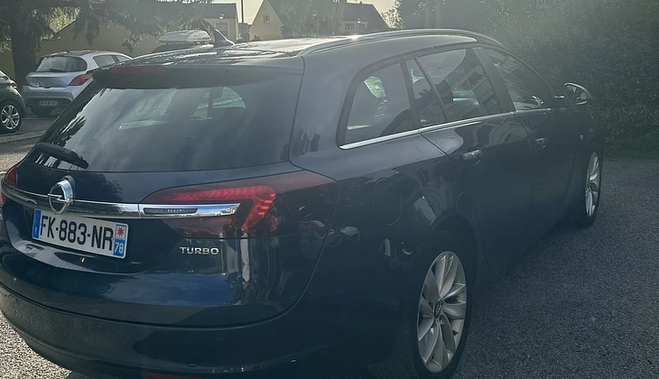 location-OPEL-Montigny-le-Bretonneux-roadstr
